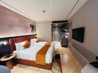 Ramada Encore by Wyndham Chandigarh Zirakpur - Zirakpur - 3