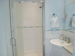 Pond-B6844 - Sedghill - 2