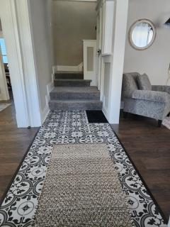 Spacious 4 bedroom Southern Charm! Accommodates 11 guests! - Dayton - 4