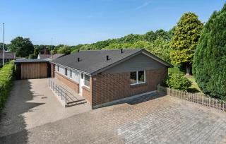 3 Bedroom Awesome Home In Tistrup - Tistrup - 1
