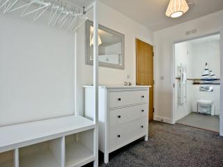 Fistral Escape - Crantock - 2