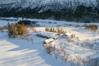 Lakeside Lodge With Fishing - 2