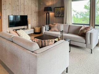 Family Cabin With Jotunheim Mountain Views - 8