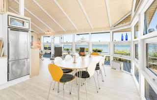 Magical Front Row Sea Views At Anslet Beach - Haderslev - 4