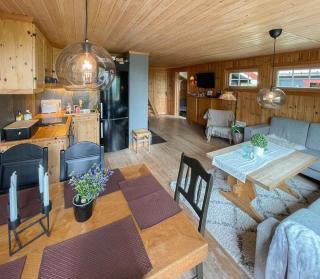Enjoy Traditional, Norwegian Cabin Coziness - - 7