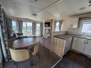 Stunning 8 Berth Caravan With Decking And Unlimited Wi-Fi, Ref 71012P - Tunstall - 1