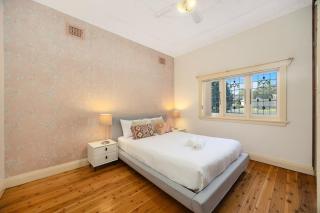 Charming Californian Bungalow - Sidney - 8