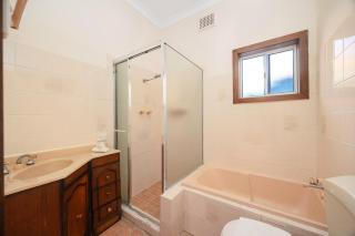 Charming Californian Bungalow - Sidney - 3