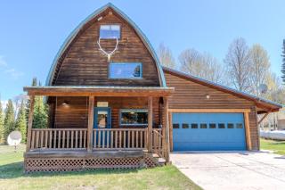 Blue Spruce Cabin - 9