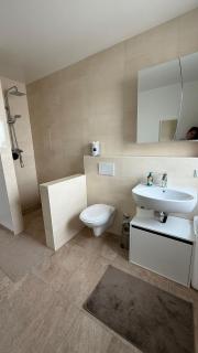 Traum-Ferienwohnung über 2 Etagen mit Sonnenterasse und Seenähe - 1