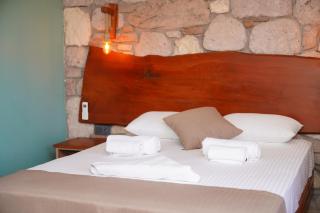Charming Stone Studio with Balcony & Breakfast-8 - 3