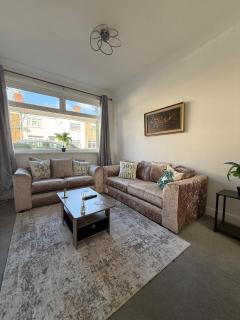 Cleethorpes Contractor stays - long term discounts - Grimsby - 6