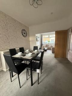 Cleethorpes Contractor stays - long term discounts - Grimsby - 4