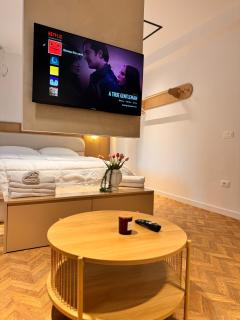 NOON Apartments - Tirana - 8