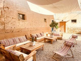 Wine Estate With Pool Near Lamalou - 9