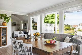 Family Cabin With A View - Mandal - 0