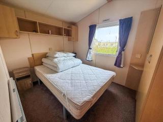 Lovely 6 Berth Caravan At Skipsea Sands Park In Yorkshire Ref 41053Sf - Barmston - 1