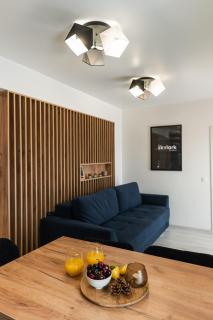 Skylark - Melbourne Penthouse with Jacuzzi & View - 7