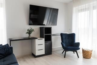 Skylark - Melbourne Penthouse with Jacuzzi & View - 3