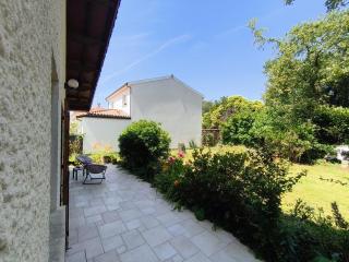 Grand 2 pièces pour 4 personnes avec jardin - Eysines - 3