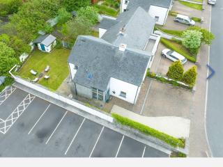 Galway House, 3 bedrooms - Galway - 9