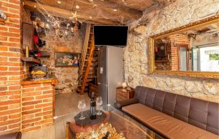 1 Bedroom Awesome Home In Drivenik - Drivenik - 8