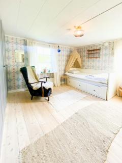 19Th Century House With Antiques In Rural Setting - Sandared - 4