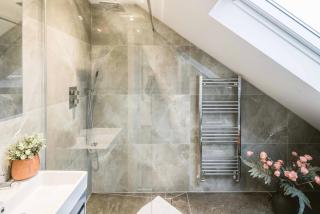 Beautifully renovated 2B2B for 6 by Piccadilly line - Londra - 1
