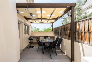 Elegant 3BD Seaside Villa With Sea View In Vari - 6