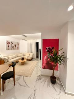 NOON Apartments - Tirana - 0