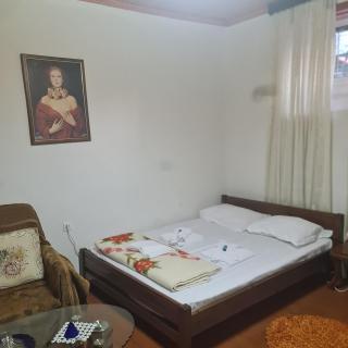 Grandpas House - Gjirokastra - 3