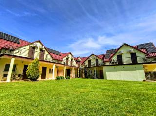 Apartamenty, Domki, Pokoje Ewelka - Okuninka - 0