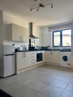 Modern Apartment Sleeps 4 & Free Parking - Manchester - 6