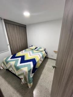 Apartamento Cerca Al Malecón Del Rio - Barranquilla - 3