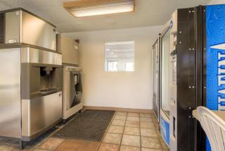 Motel 6 Las Vegas, NV – I-15 Stadium - Las Vegas - 2