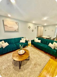 Cozy 3BR with parking, Sleeps up to 8 - Irvington - 0