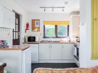 Cross Cottage - 2
