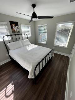 Catalina Guesthouse w/ Hot Tub and Pool - Austin - 3