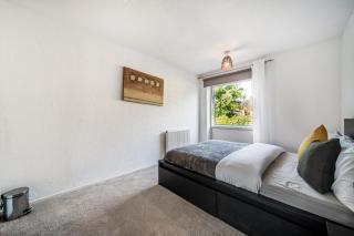 Beautiful 2 bedroom, two-storey house with garden, close to city centre - 7