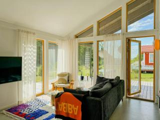 Modern Mini-Villa With Lake View On Bryggholmen - Enköping - 4