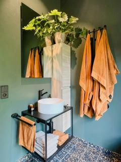 Modern Mini-Villa With Lake View On Bryggholmen - 1