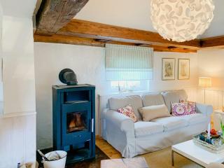 Charming Cottage In The Heart Of Nature - - 6