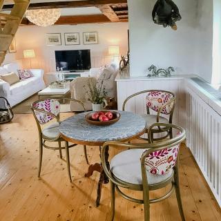 Charming Cottage In The Heart Of Nature - - 2