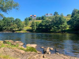 Traditional House With Personal Decor - 9