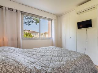 Apartment Le Zodiaque II-3 by Interhome - Hyères - 2