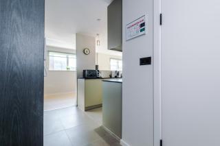 2 Bedroom Apartment with Free Parking in Manchester City Centre, by Eason Stays - Ideal For Weekend Getaways & Business Travel - Manchester - 5