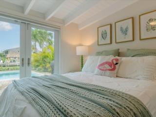Flamingo Bay- Waterfront Pool Home, 30' Dock, Cabana Club Access - 5