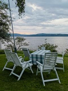 Peaceful Log Cabin By The Fjord On Ytterøy - 1