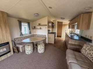 Lovely 6 Berth Caravan For Hire At Barmston Beach Holiday Park Ref 62062Hc - Lund - 3