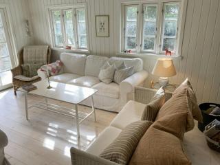 Relaxed Summer House By The North Sea - 4